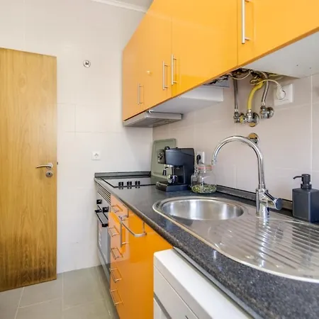Guestready - Cream And Wood In Alcantara Apartment *